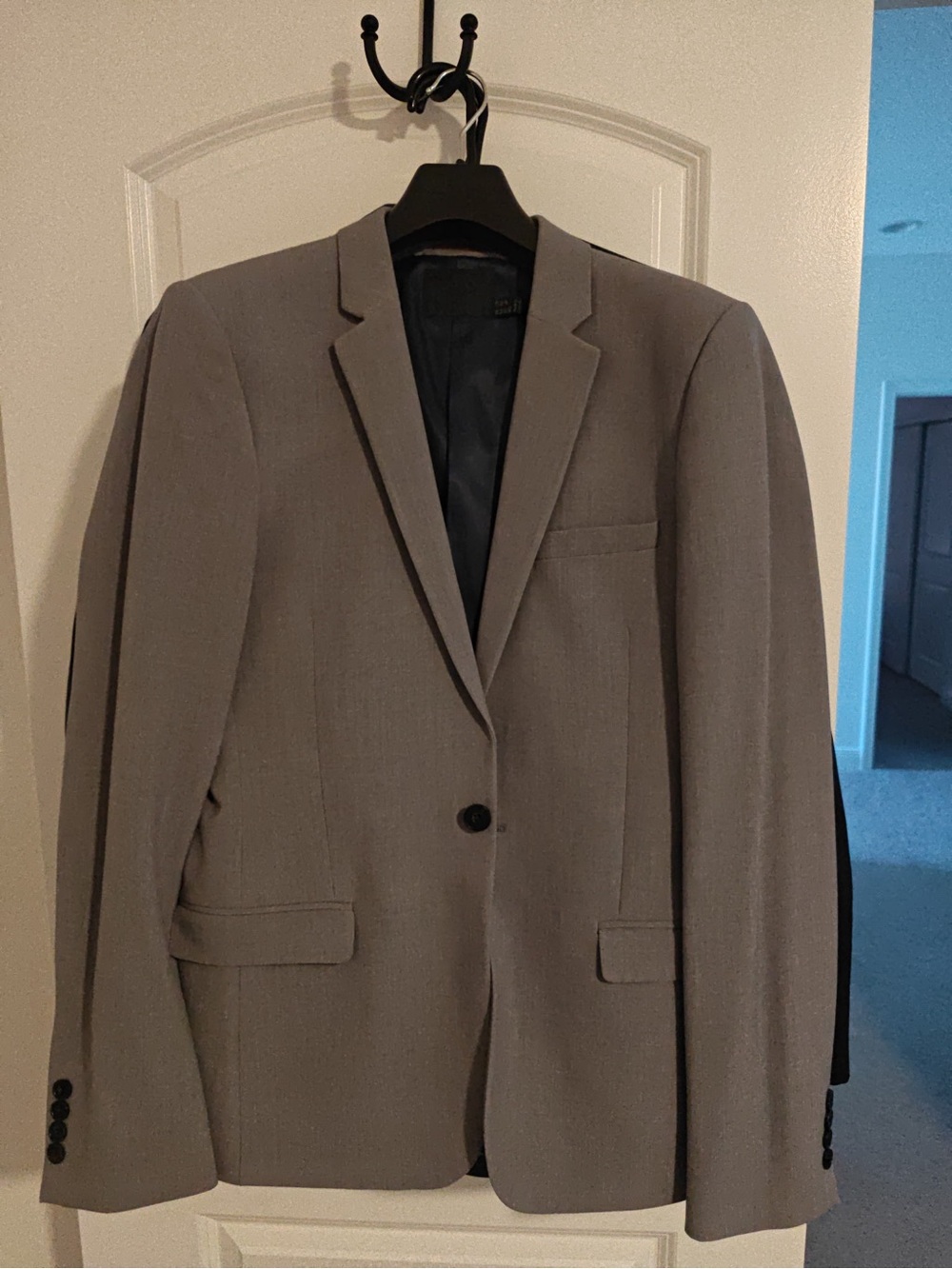 ASOS Men's Light Gray Single-Breasted Blazer and Pants Suit